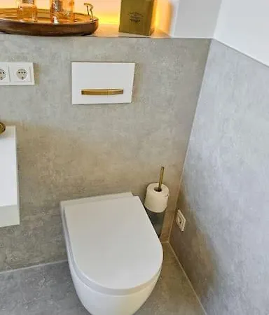 Neubau Stilvolle Dachgeschoss In Apartmán Mnichov