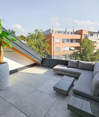 Neubau Stilvolle Dachgeschoss In * Mnichov
