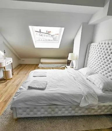 Neubau Stilvolle Dachgeschoss In