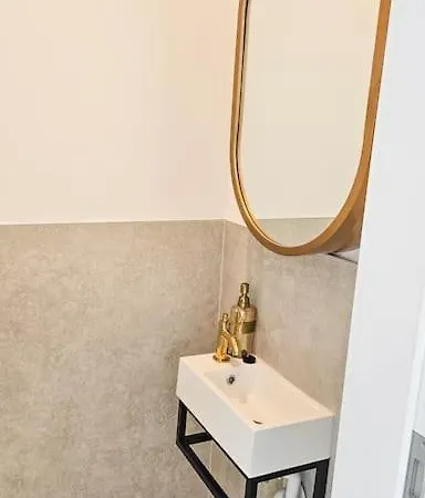 Neubau Stilvolle Dachgeschoss In * Munich